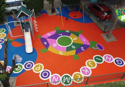 playground-equipment-supplier