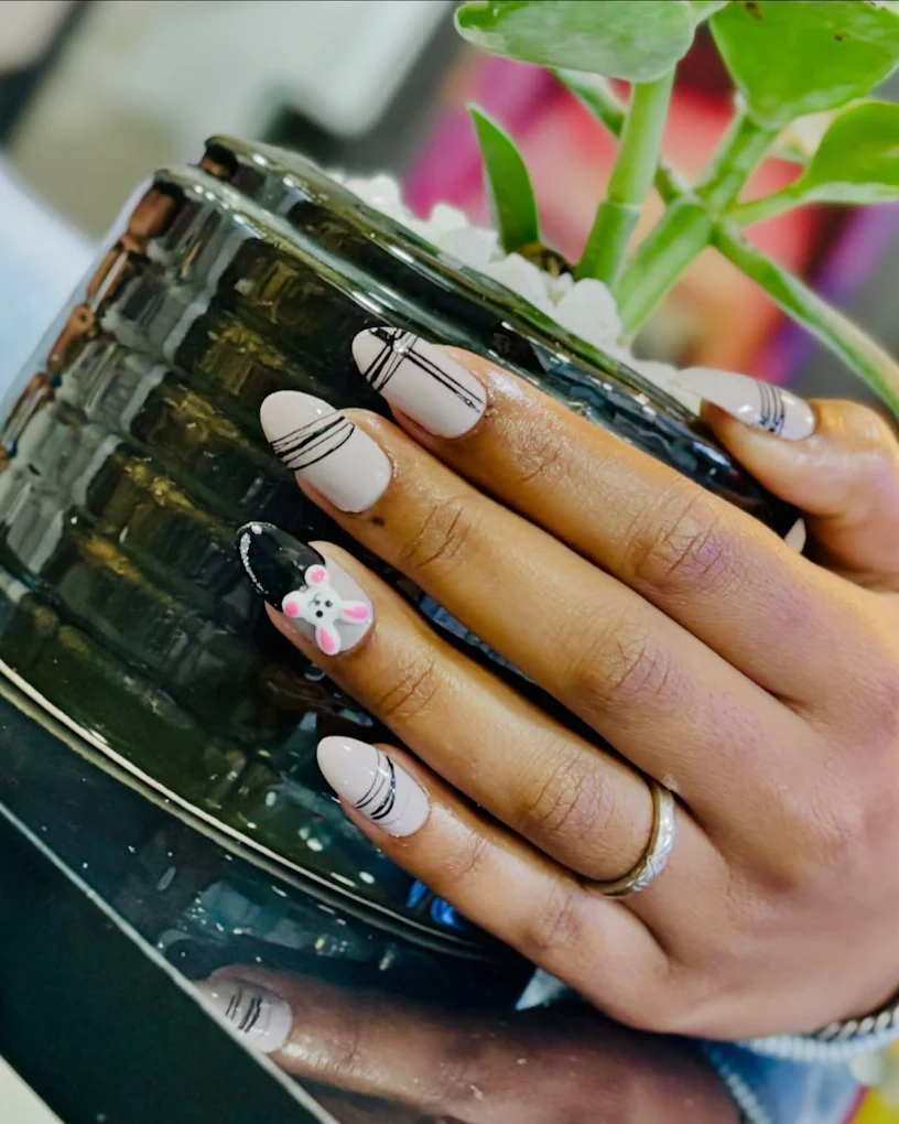 Nail art course in Jaipur