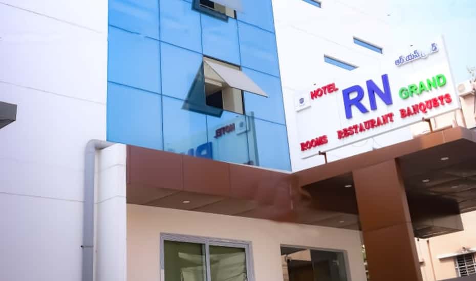 Best Hotels Near Durga Gudi Vijayawada | Hotels in Governor Pet