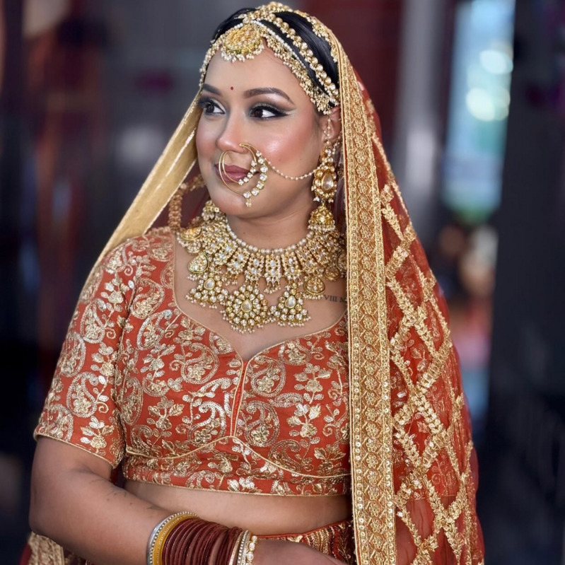 Lakmé Academy – Hair style course in Lajpat Nagar