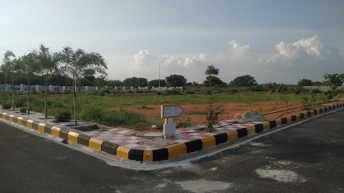 Akshita Golden Breeze – Premium Plots for sale in Maheshwaram – Srisailam Highway – Hyderabad – 9000237743