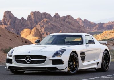 Mercedes-Rent-in-Dubai-with-Free-Pickup-Delivery