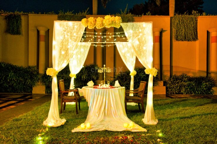 Luxury & Affordable Candlelight Dinner Packages for Couples in Mumbai