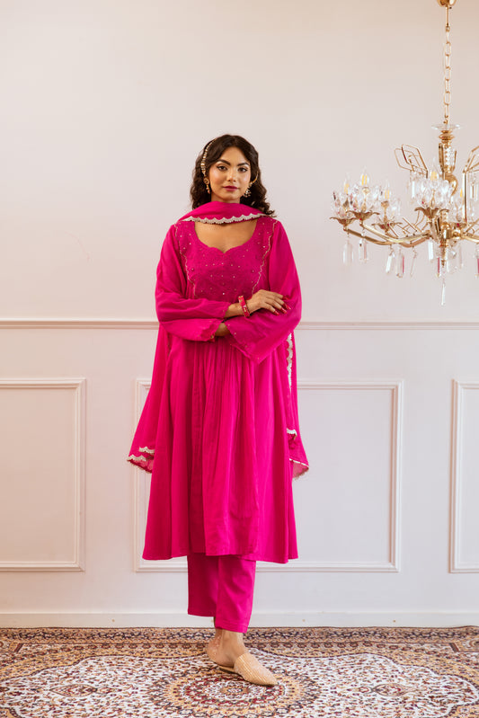 Shop Traditional Indian Ethnic Wear For Women Online with JOVI India