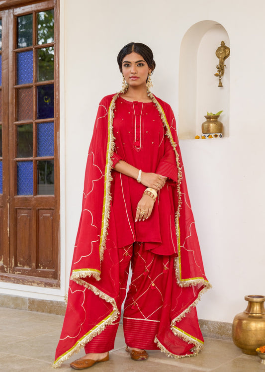 Shop Traditional Indian Ethnic Wear For Women Online with JOVI India