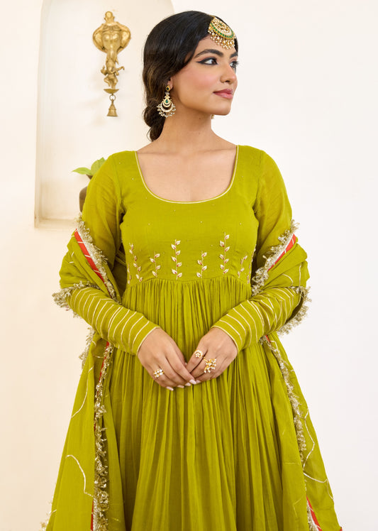 Shop Traditional Indian Ethnic Wear For Women Online with JOVI India